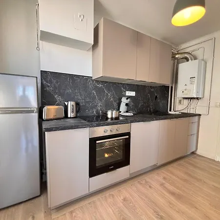 Clovis Grand T3 Calme Avec Balcon Au Centre-ville شقة رانس