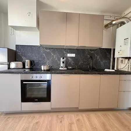Clovis Grand T3 Calme Avec Balcon Au Centre-ville Apartman